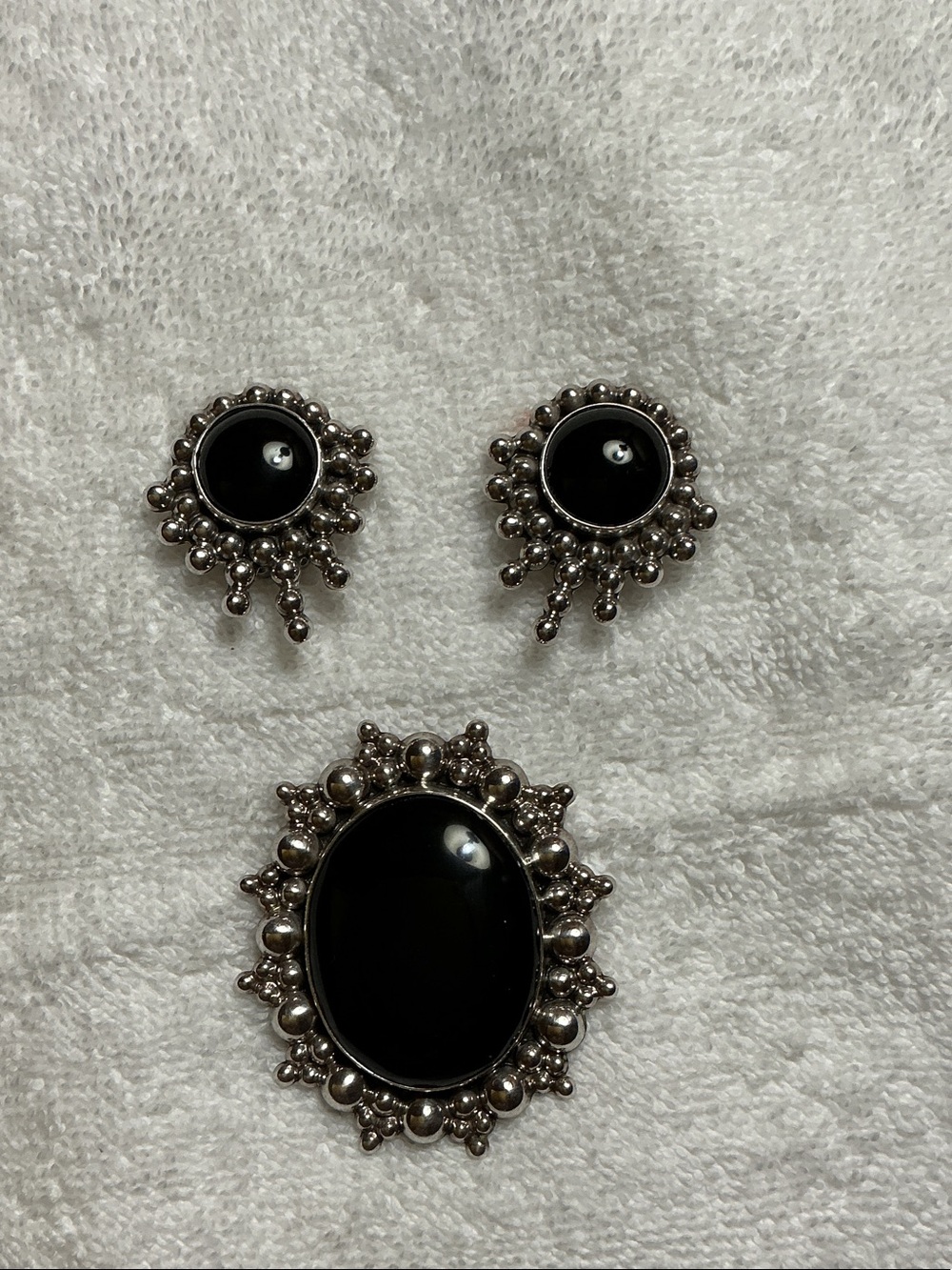 Classic Black Onyx Silver Brooch/Pendant with Matching Earrings